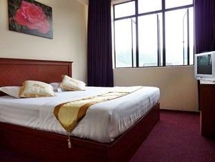 Hotel Titiwangsa Бринчанг Екстериор снимка